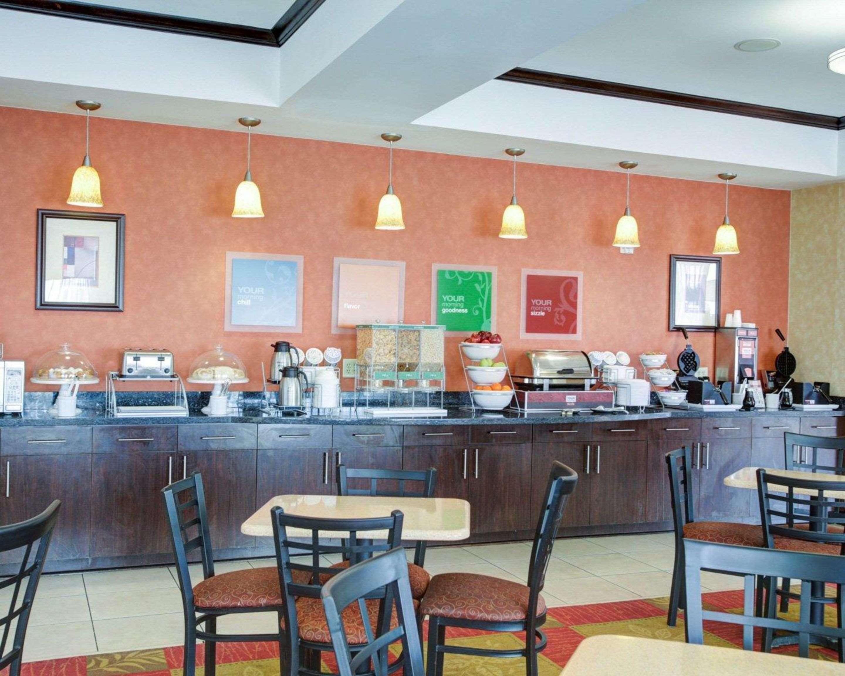 Comfort Suites Old Town Spring Esterno foto