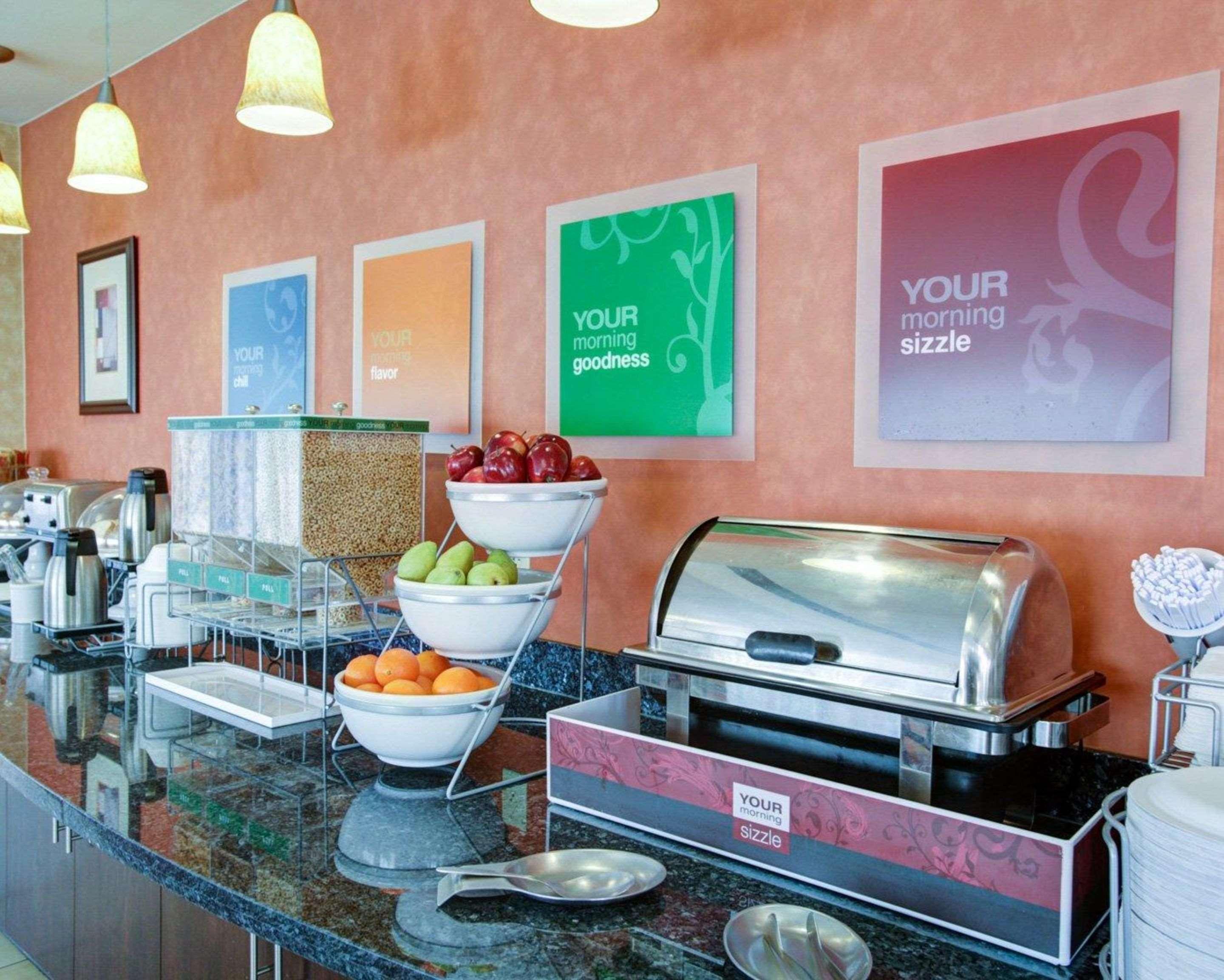 Comfort Suites Old Town Spring Esterno foto