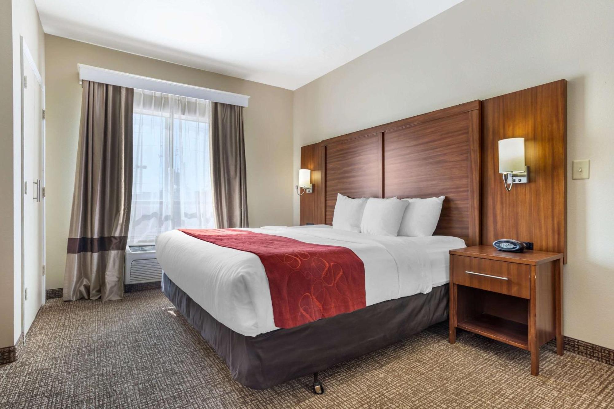 Comfort Suites Old Town Spring Esterno foto