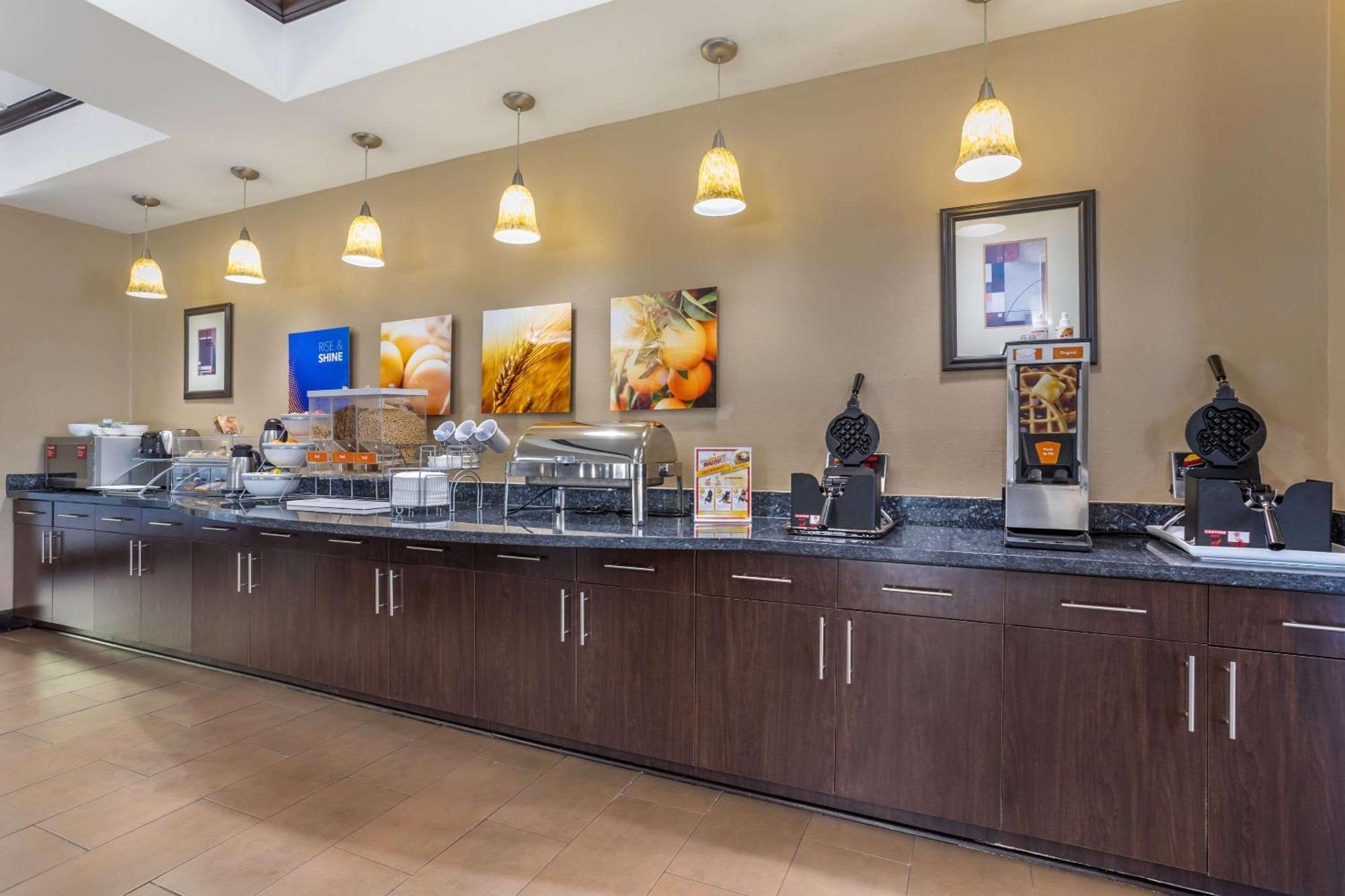 Comfort Suites Old Town Spring Esterno foto