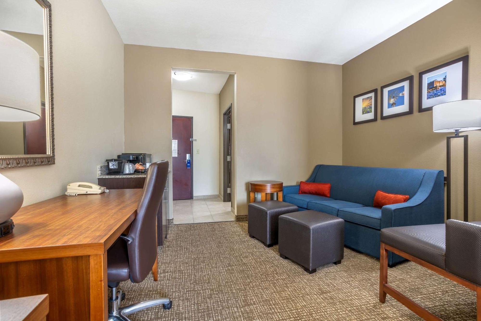 Comfort Suites Old Town Spring Esterno foto