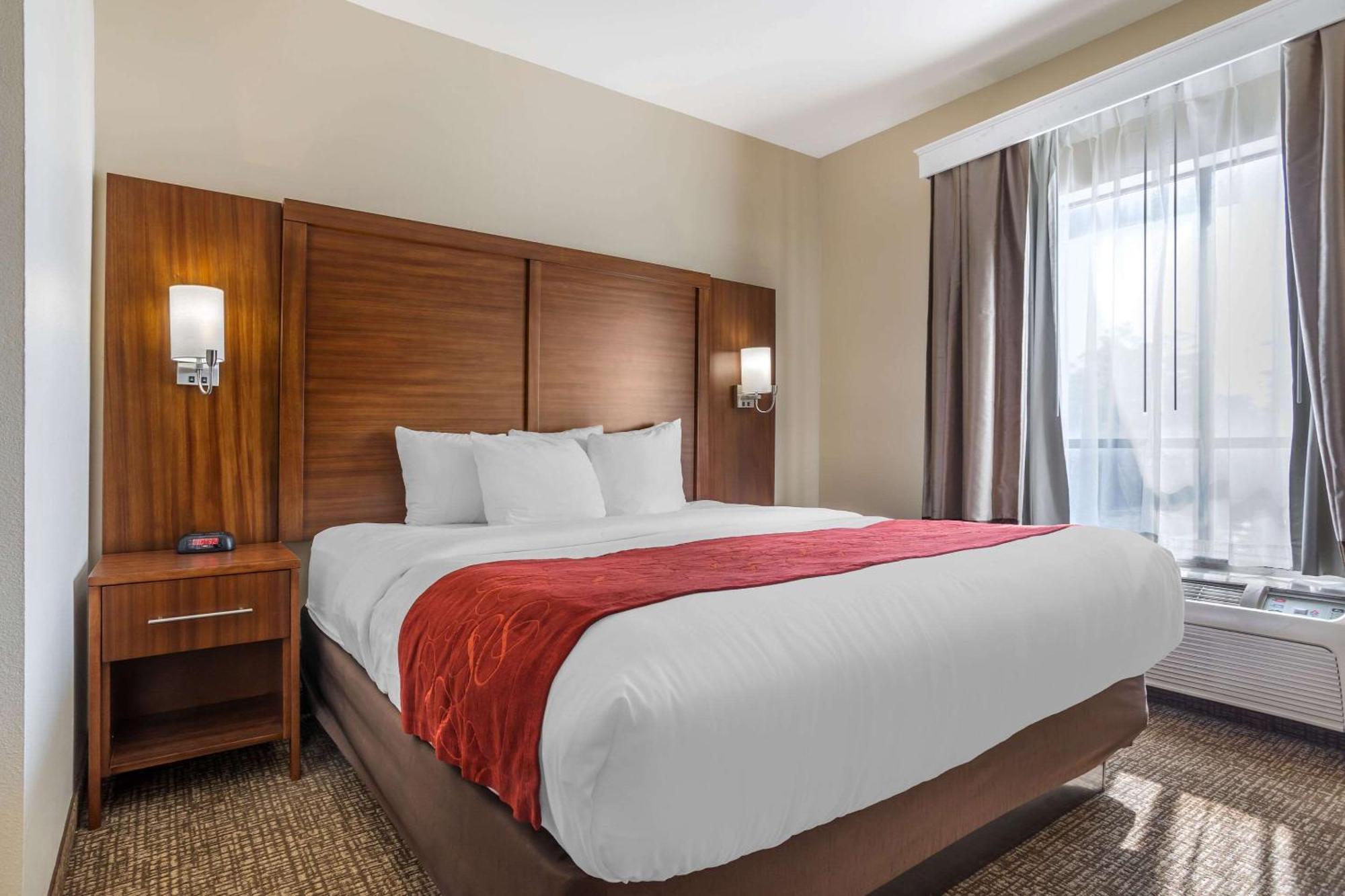 Comfort Suites Old Town Spring Esterno foto